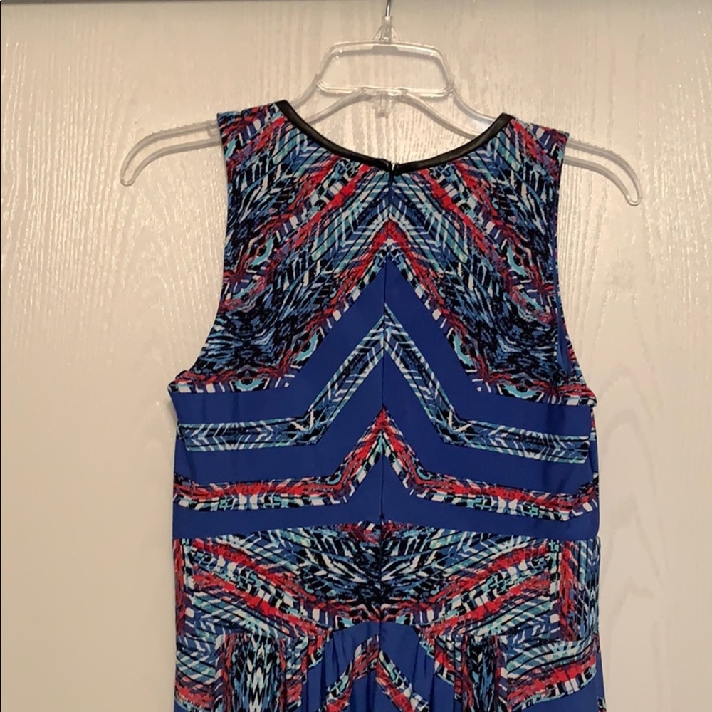 Donna Ricco Keyhole Patterned Maxi Dress - Picture 3 of 7